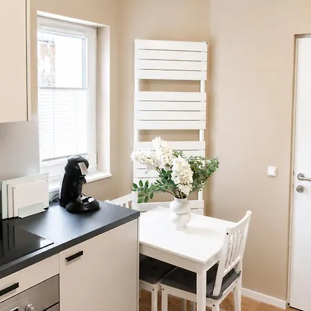 Meinzuhause Apartmente Ng Lägenhet